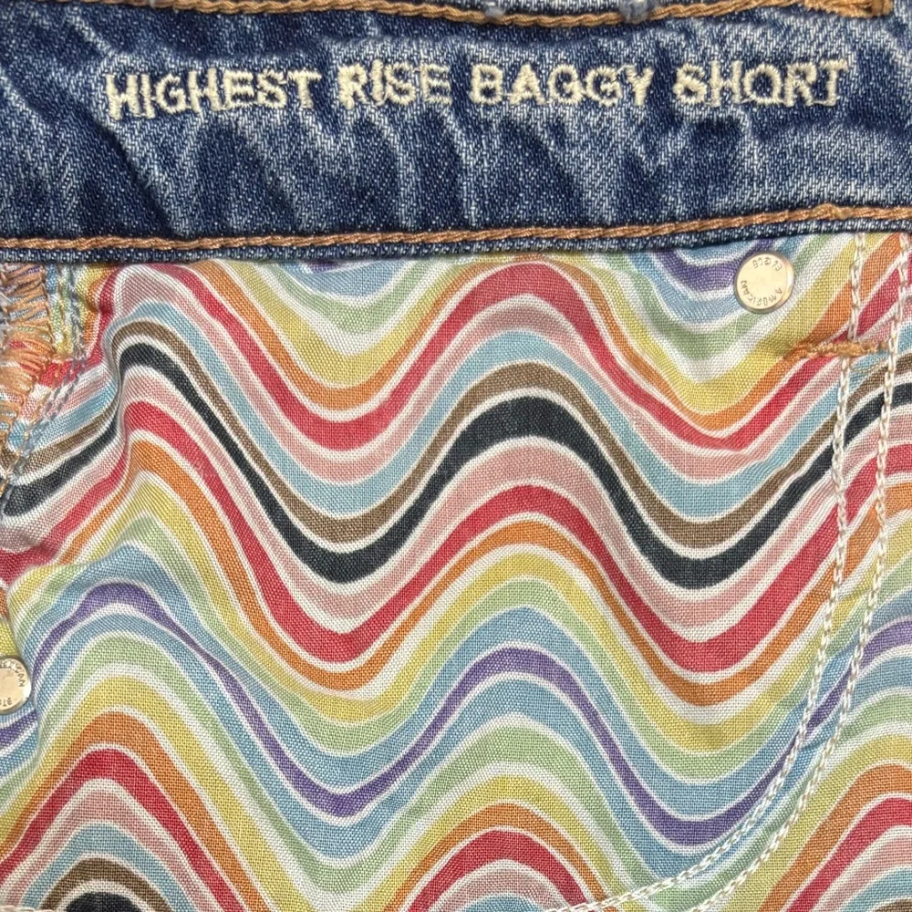 American Eagle Outfitters gay pride